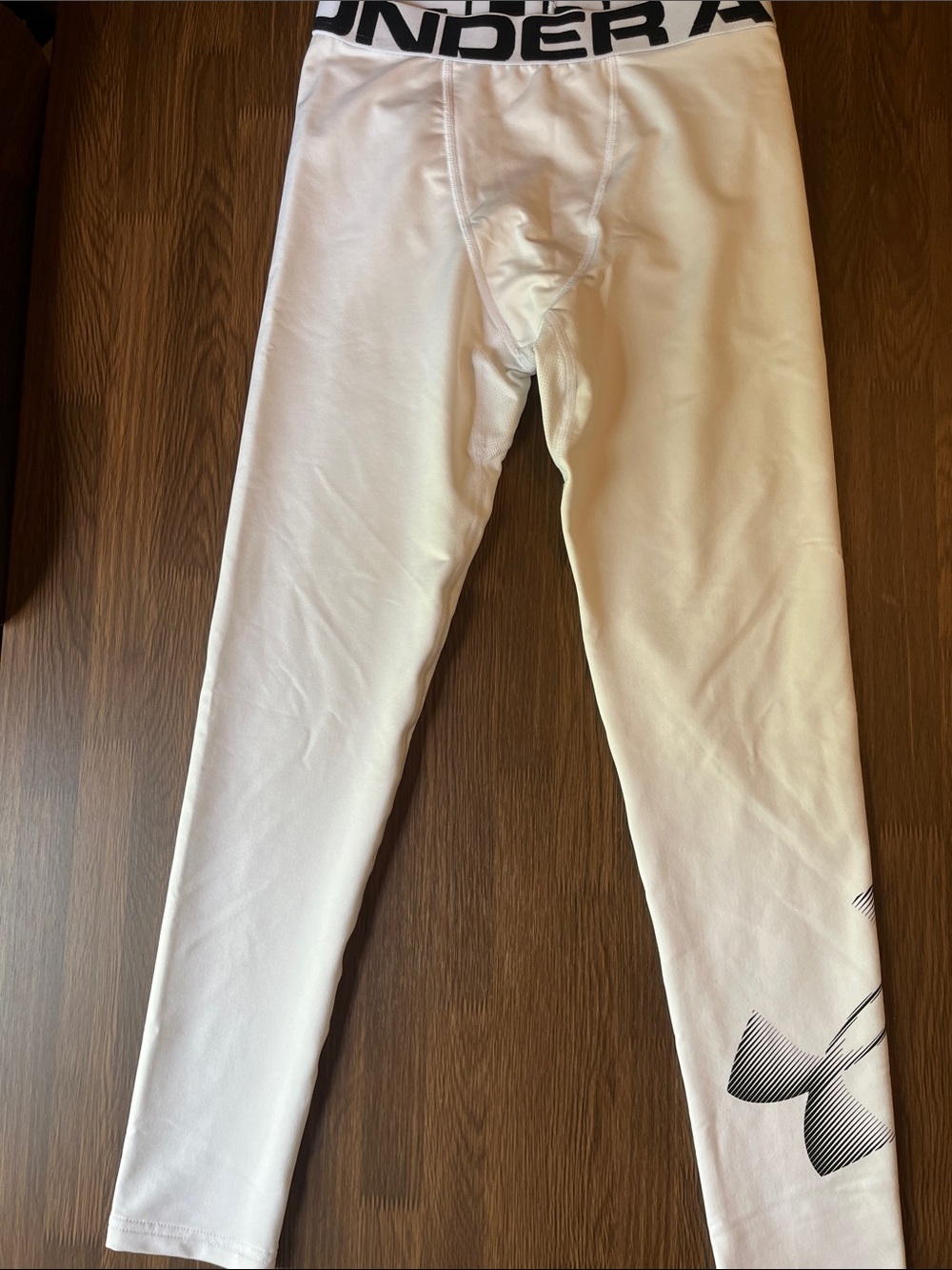 Under Armour White boy’sPerformance Compression Leggings